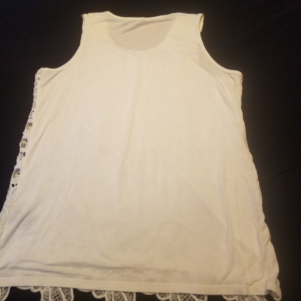 Top - Picture 2 of 4